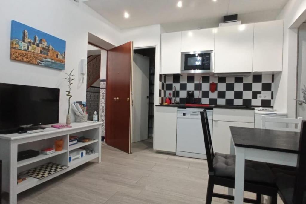 Cdz - Casa De Los Viajeros Pasquin Cadix Extérieur photo